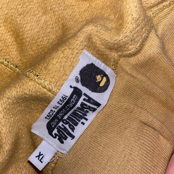 Bape shorts - Picture 2 of 2